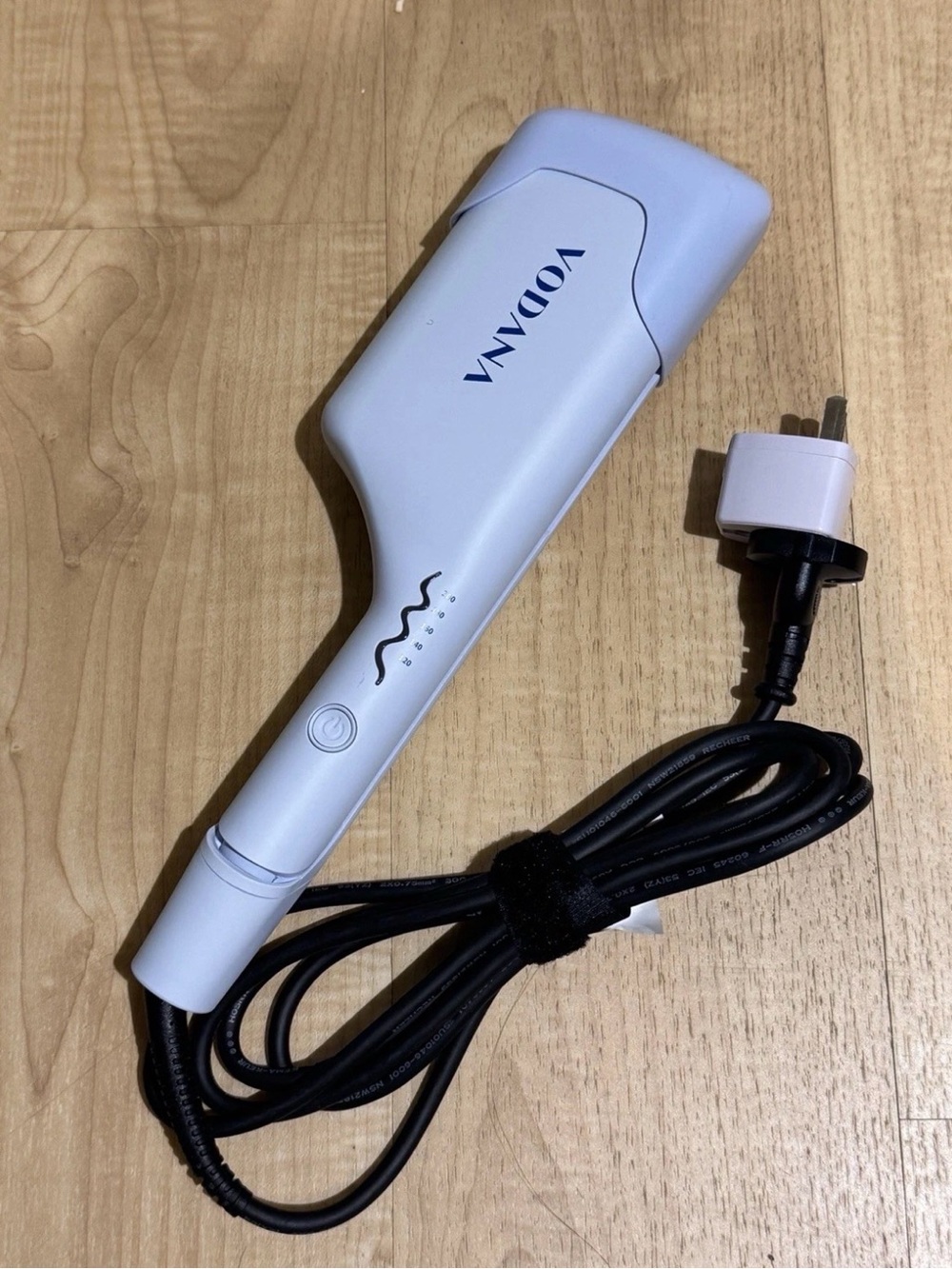VODANA Beach Waves Triple Flow Curling Iron 1.6in